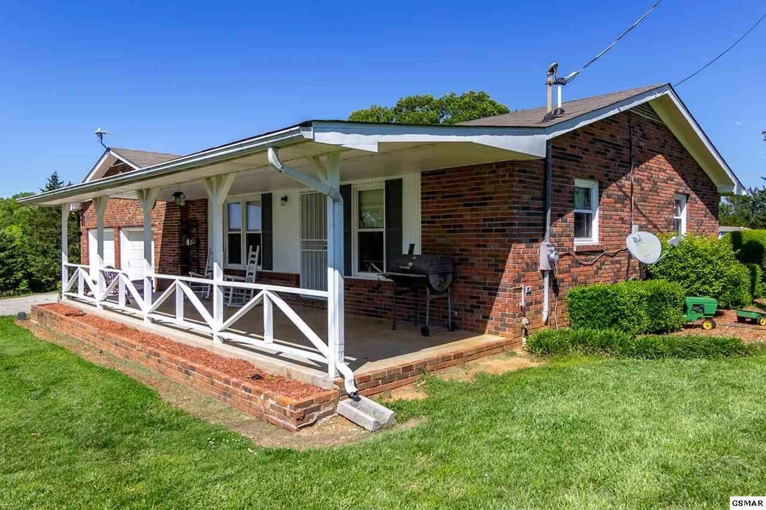 Photo of 633 Johnson Road