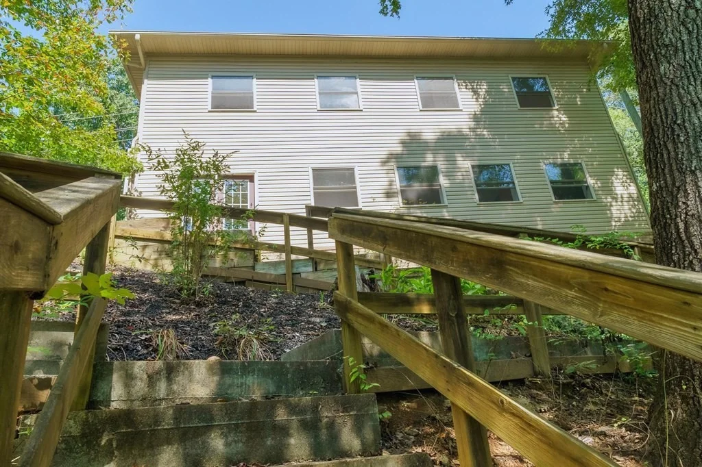 Photo of 1065 Kodak Road