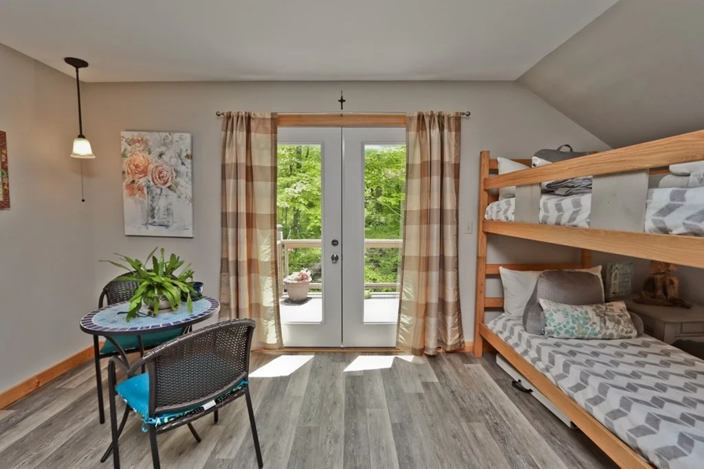 Photo of 836 Cool Way
