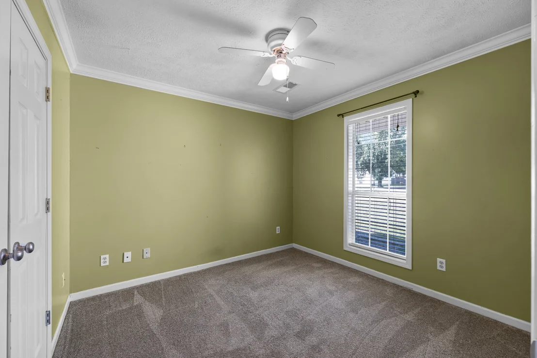 Photo of 40 Glenhurst Dr