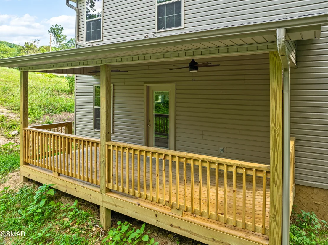 Photo of 1039 Cedar Ln