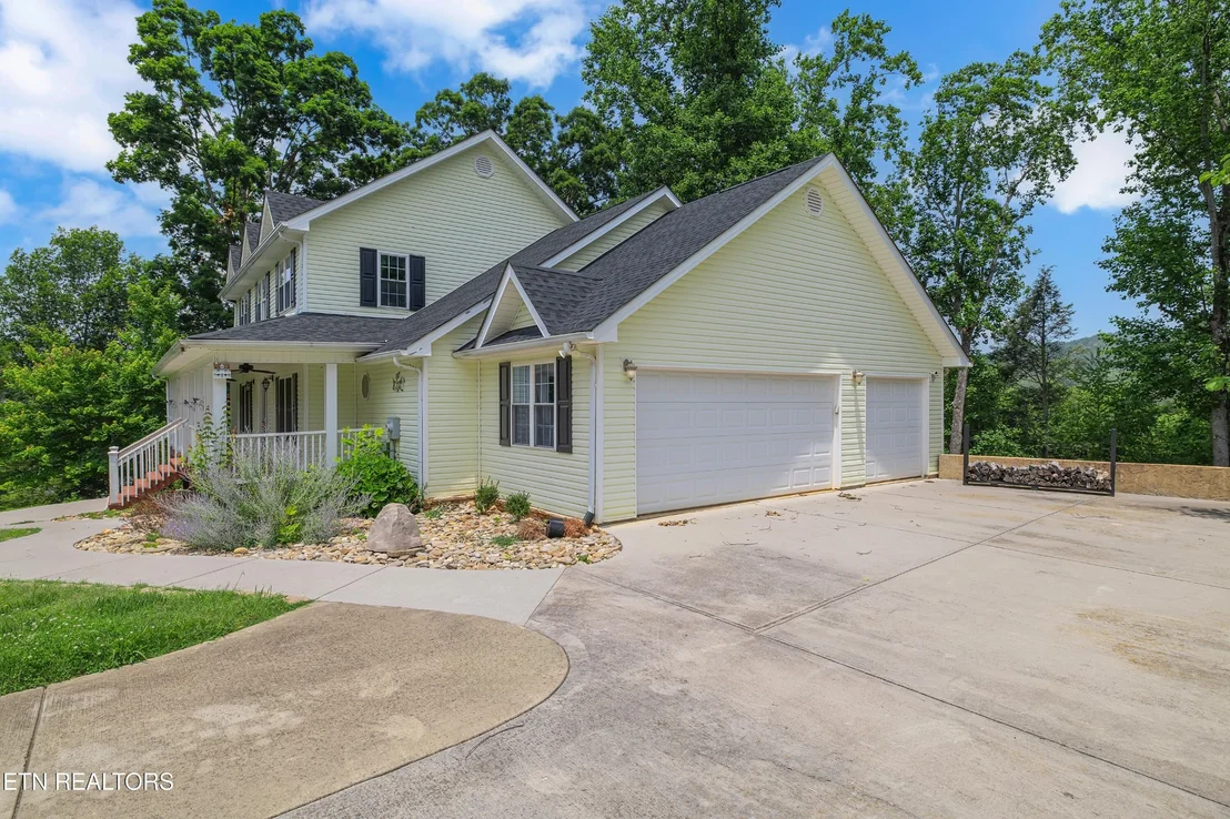 Photo of 4040 Roundtop Drive