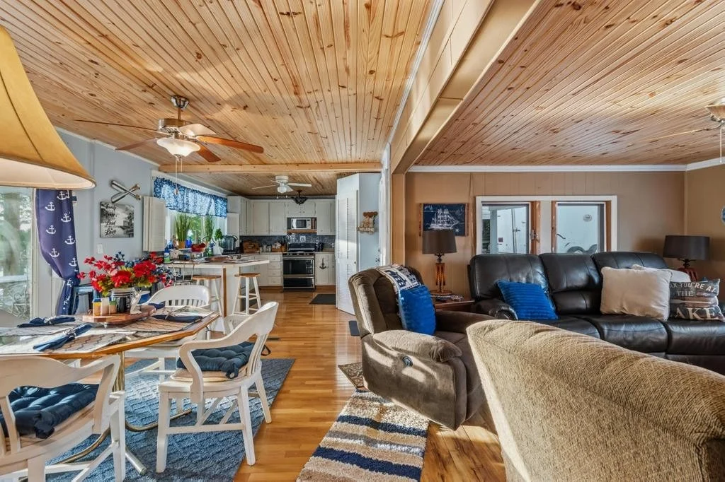 Photo of 774 Ridge Dr