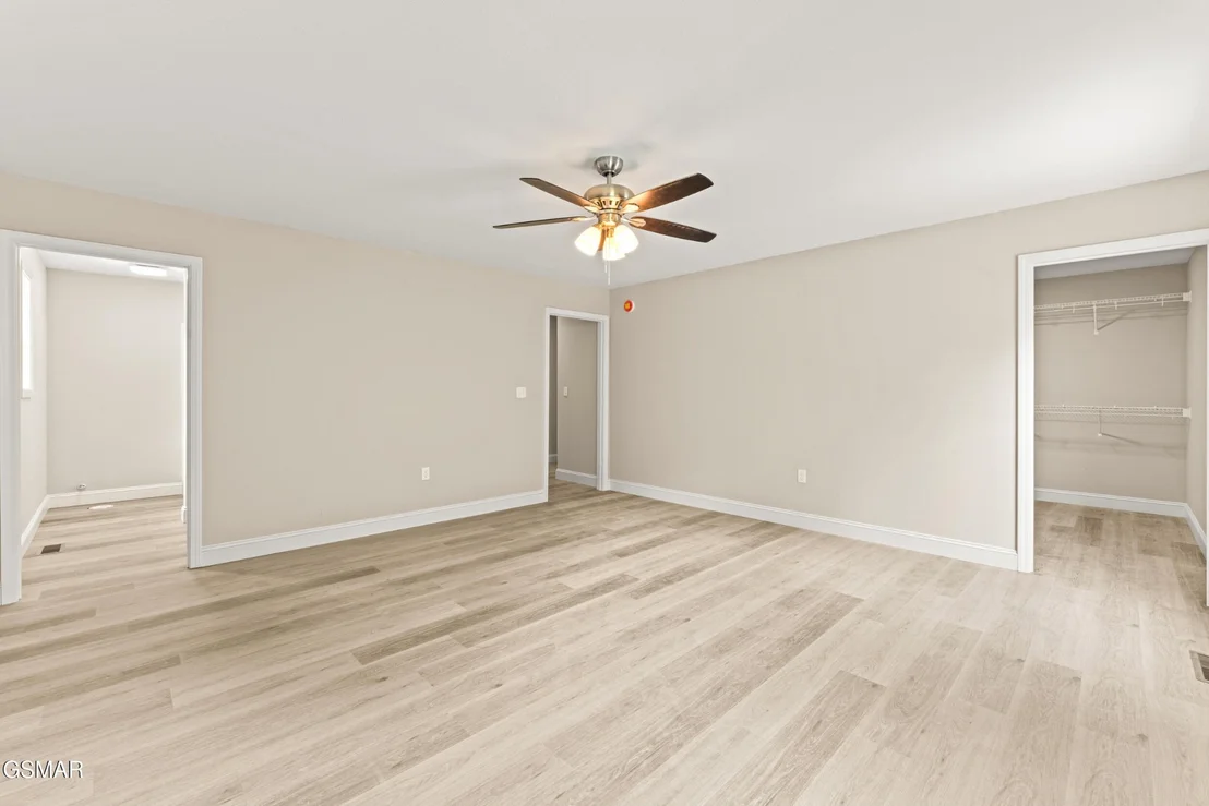 Photo of 1039 Cedar Ln