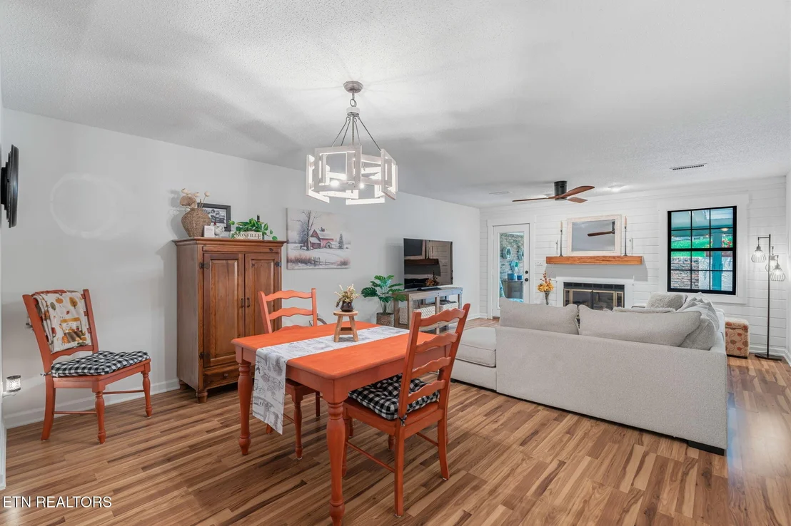Photo of 453 Amanda Circle