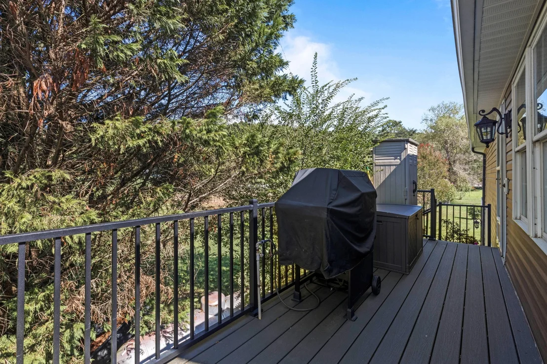 Photo of 122 Eagle Point Drive