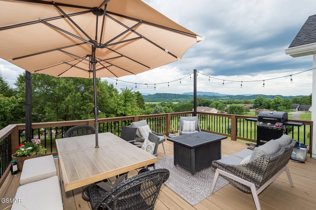Photo of 1160 Eagle View Drive
