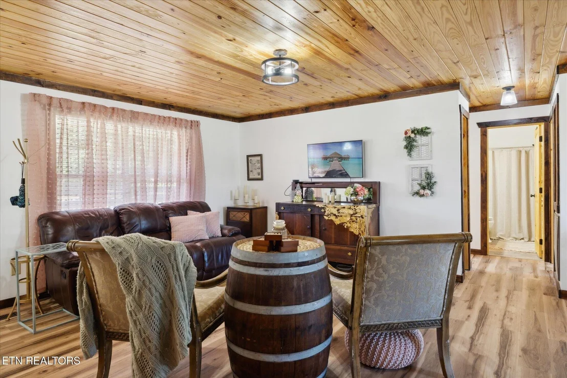 Photo of 1452 Kay View Drive