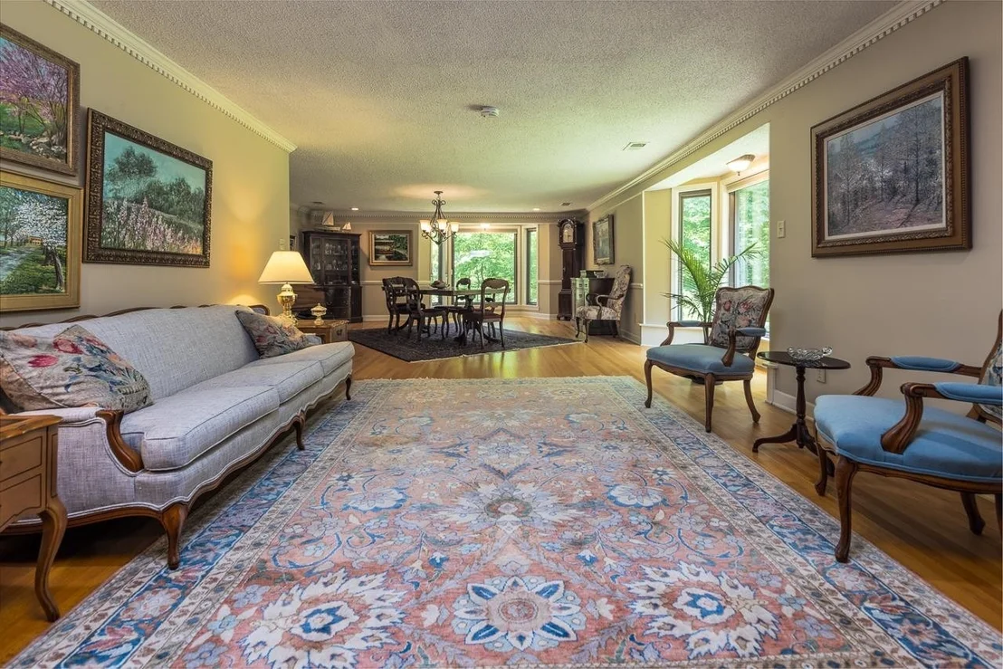 Photo of 225 EAGLE SPRING CV