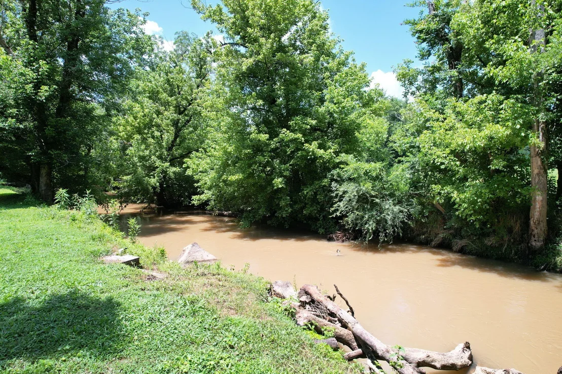 Photo of 370 County Road 116