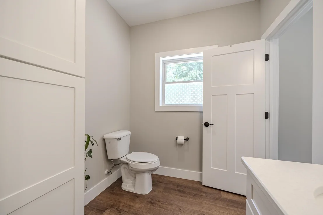 Photo of 395 WEST DR