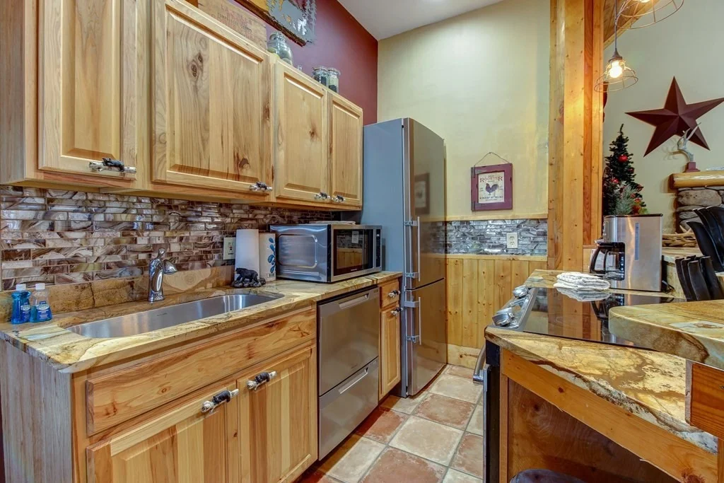 Photo of 305 Big Bear Way