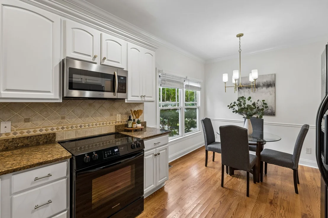 Photo of 126 Jasper Ave