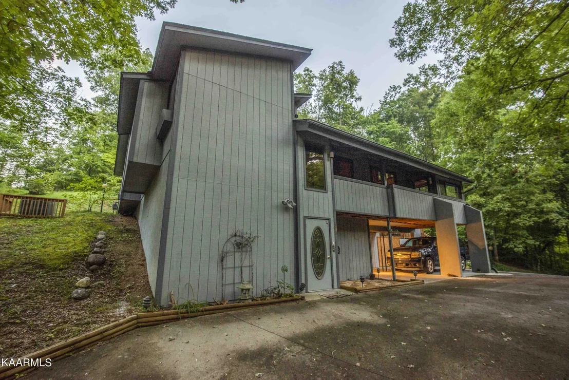 Photo of 333 Enchanted Forest Lane