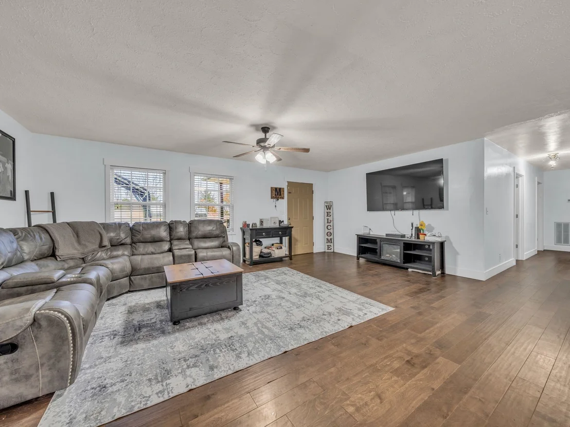 Photo of 4055 Erin Rd