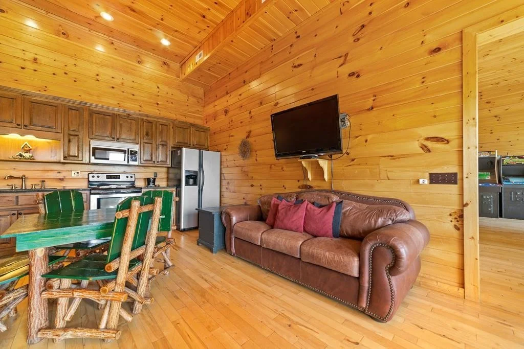 Photo of 2786 Overholt Trail