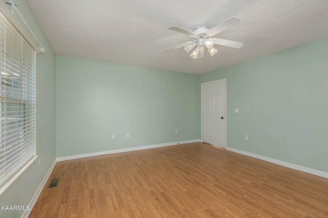 Photo of 1653 SAMS DR