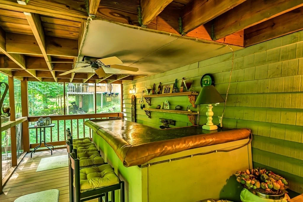 Photo of 2590 Bluff Mountain Road