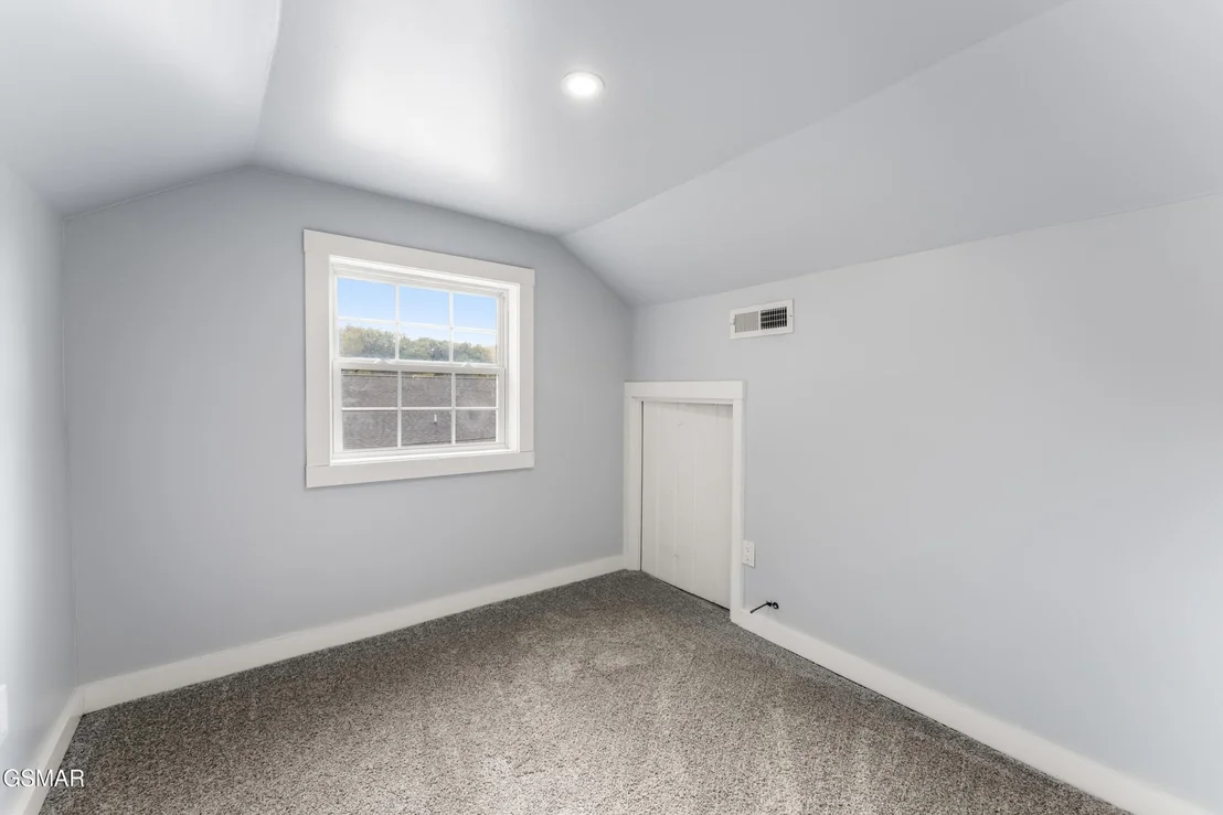 Photo of 310 Two View Road
