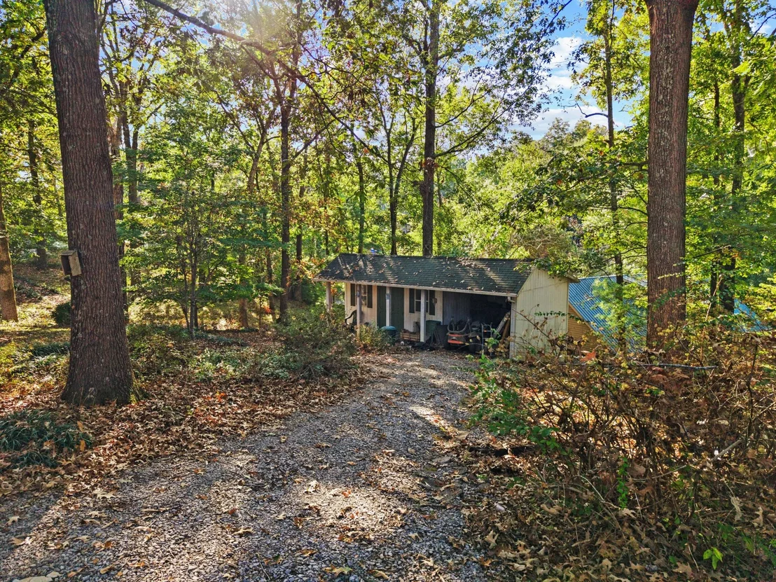 Photo of 225 Blue Springs Blvd