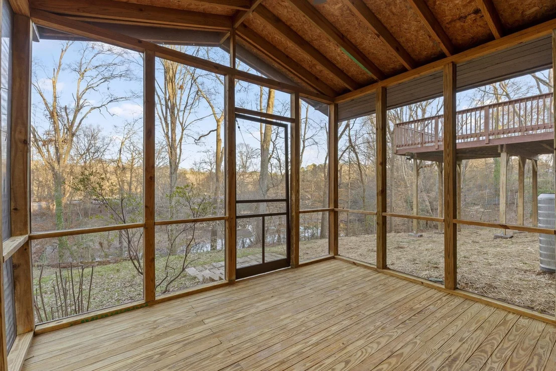 Photo of 142 Douglas Drive