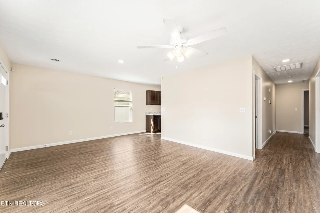 Photo of 234 Sapling Lane