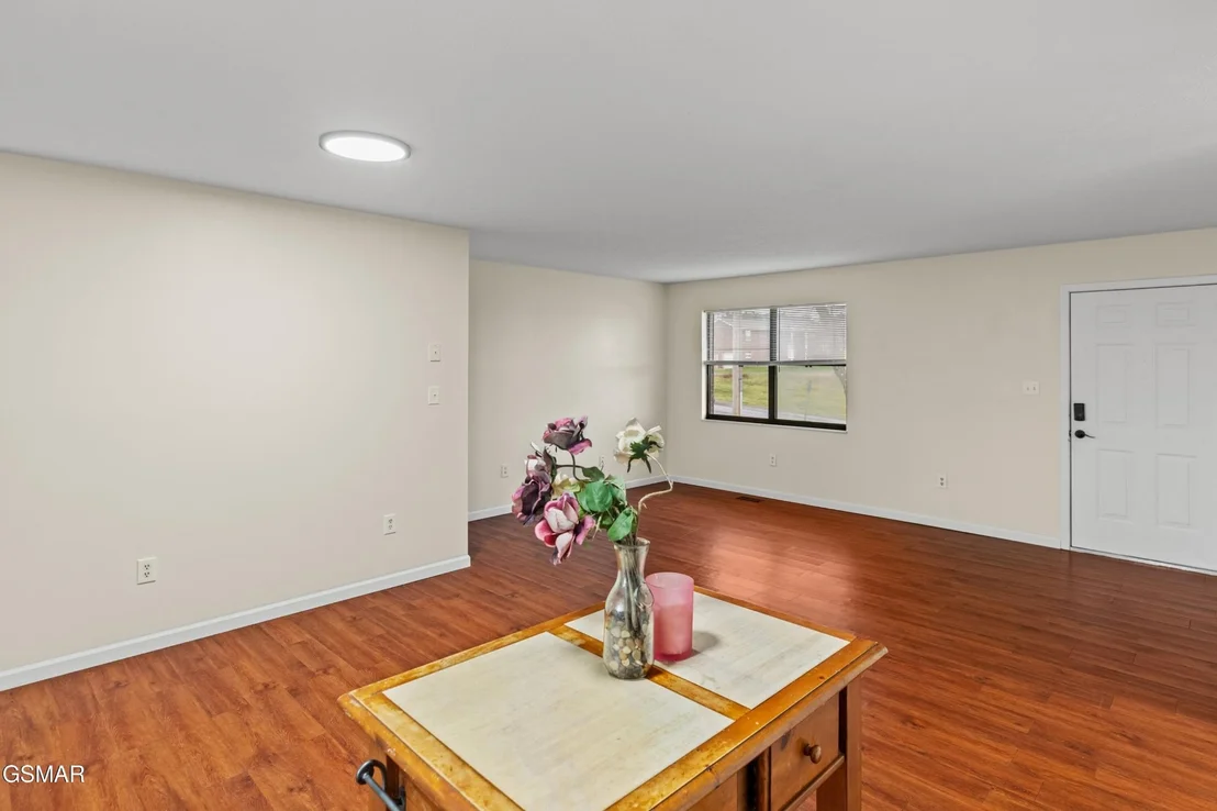 Photo of 409 Clearbrook Drive
