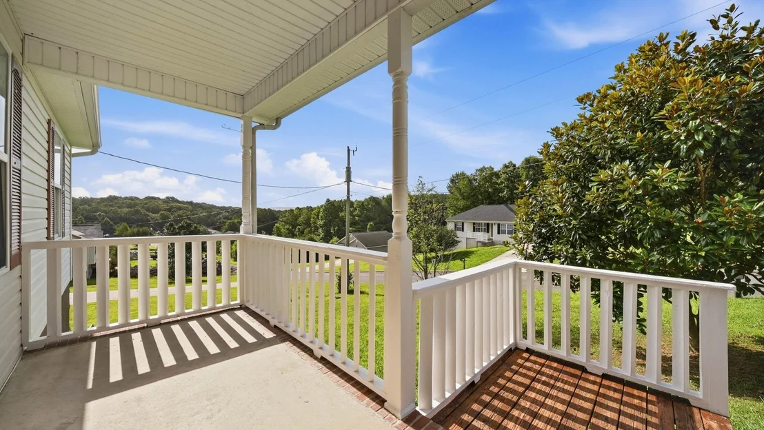 Photo of 205 Pinewood Drive