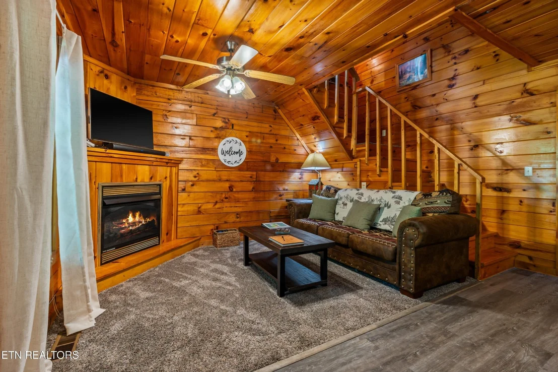 Photo of 1830 Cherry View Lane