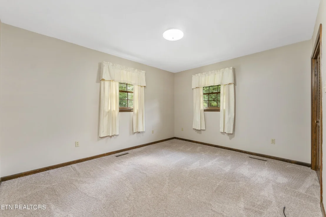 Photo of 149 Glenn Circle