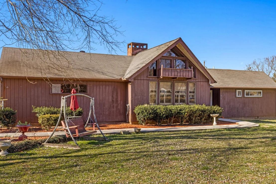 Photo of 515 Hancock Road