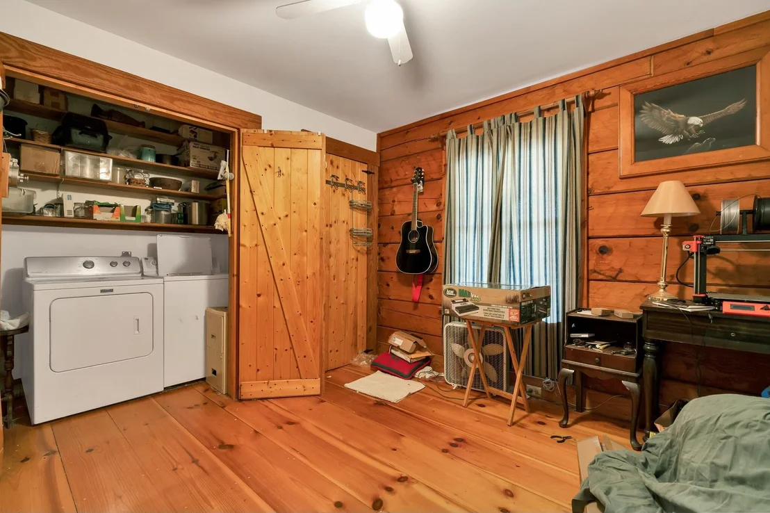 Photo of 561 Mountain View Road