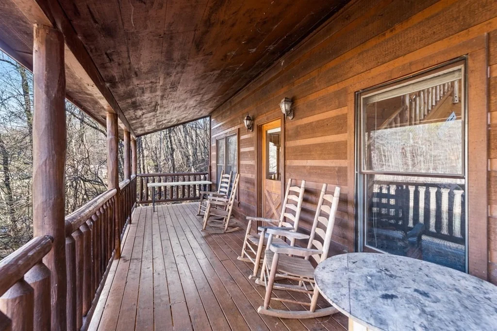Photo of 1234 Lakeview Drive