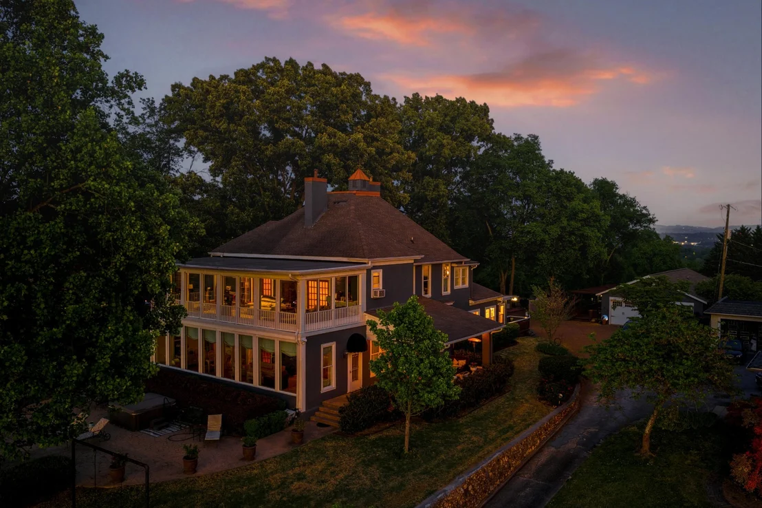 Photo of 46 N Crest Road
