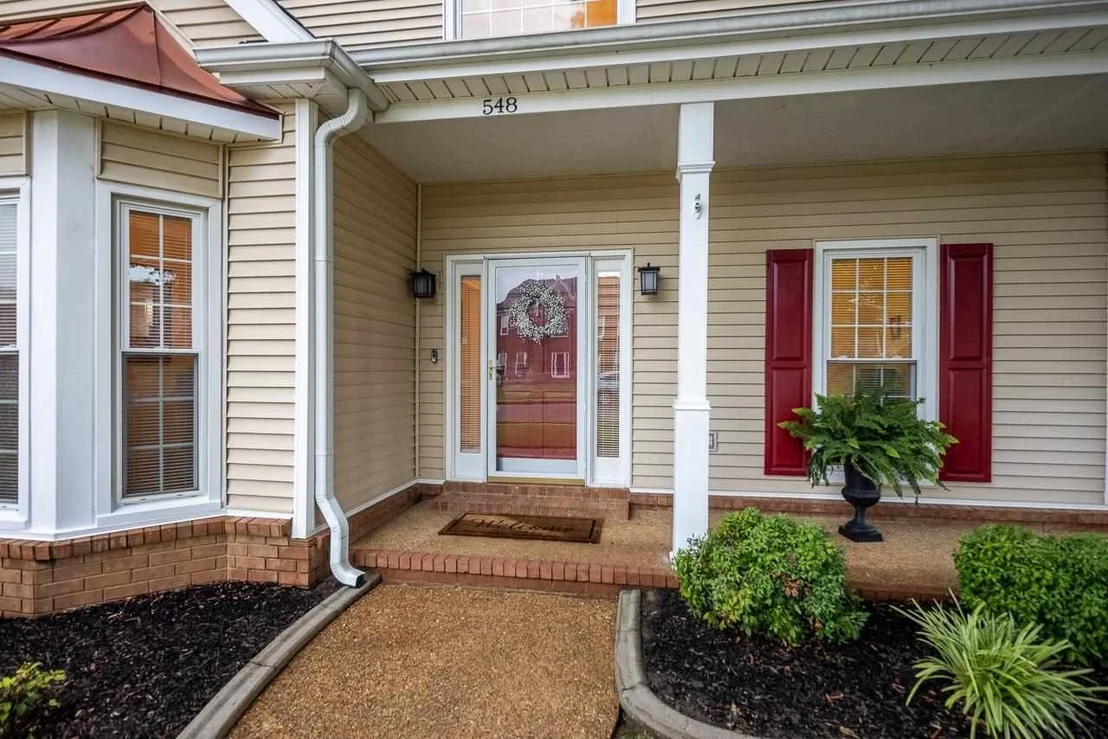 Photo of 548 ALEXANDRIA DR