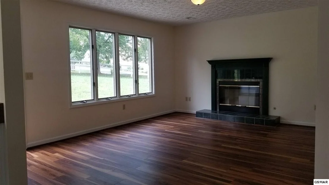 Photo of 619 Broadview Drive