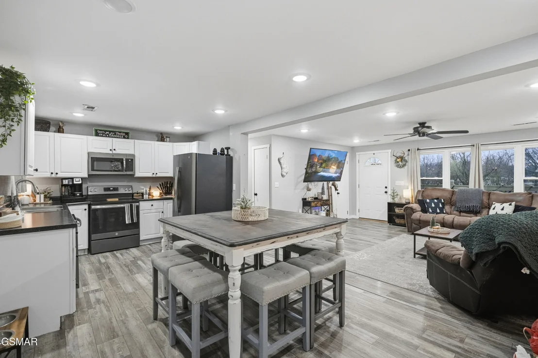Photo of 335 Fenway Drive