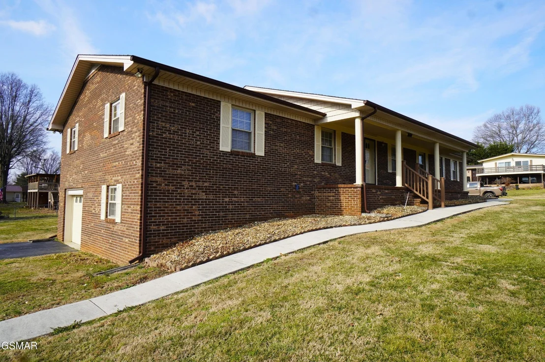 Photo of 483 Shaver Drive
