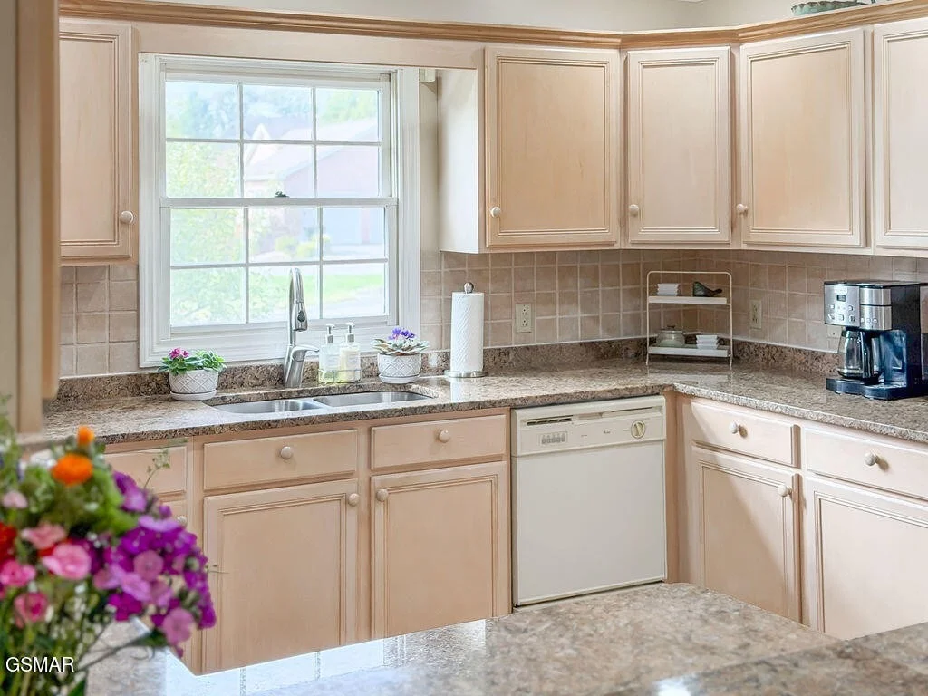 Photo of 625 Riverbrook Drive