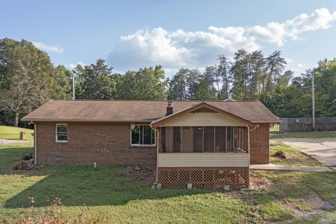Photo of 9505 Pearson Road