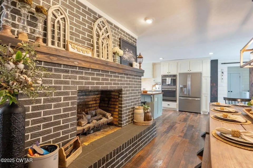 Photo of 607 Colonial Dr