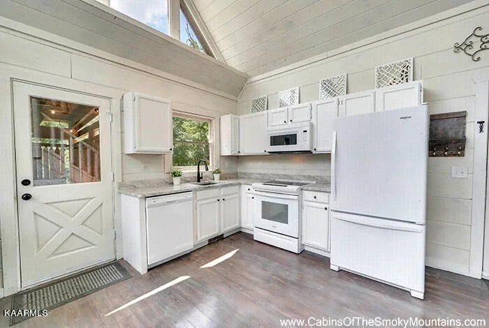 Photo of 1012 Ski View Lane