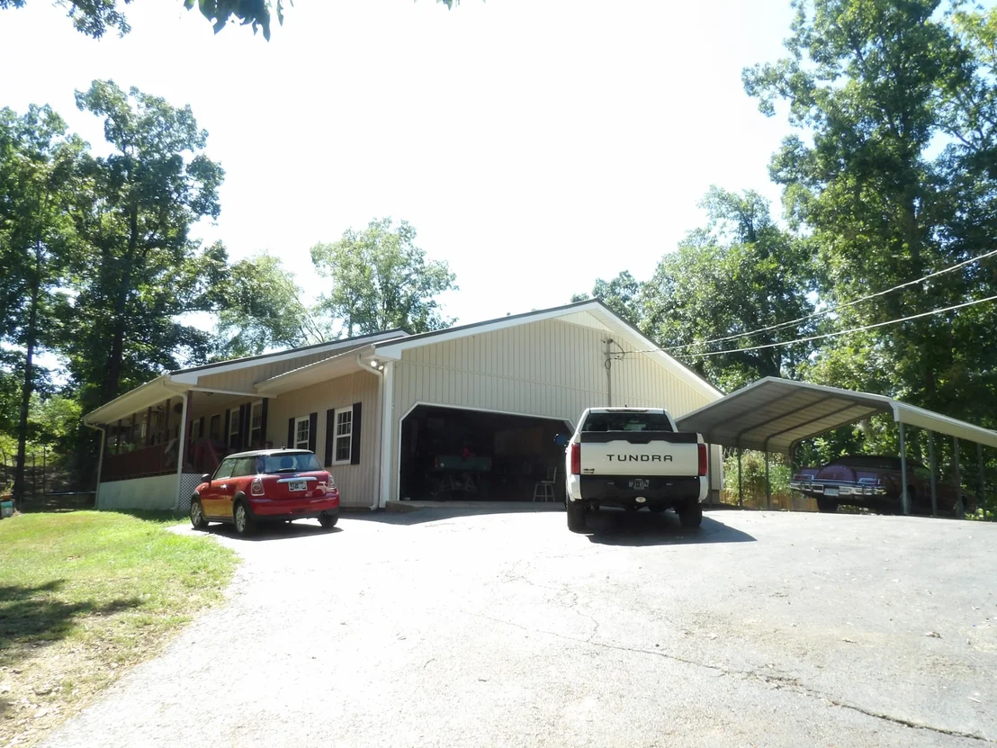 Photo of 2719 McKenzie Rd