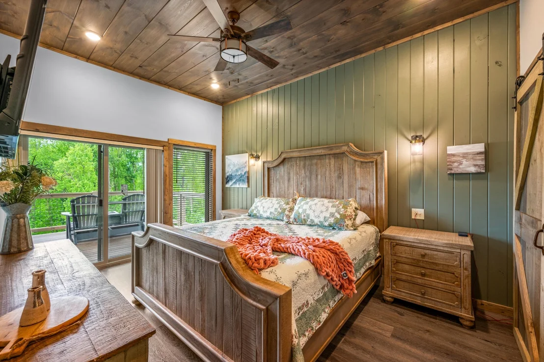 Photo of 1237 Hemlock Drive