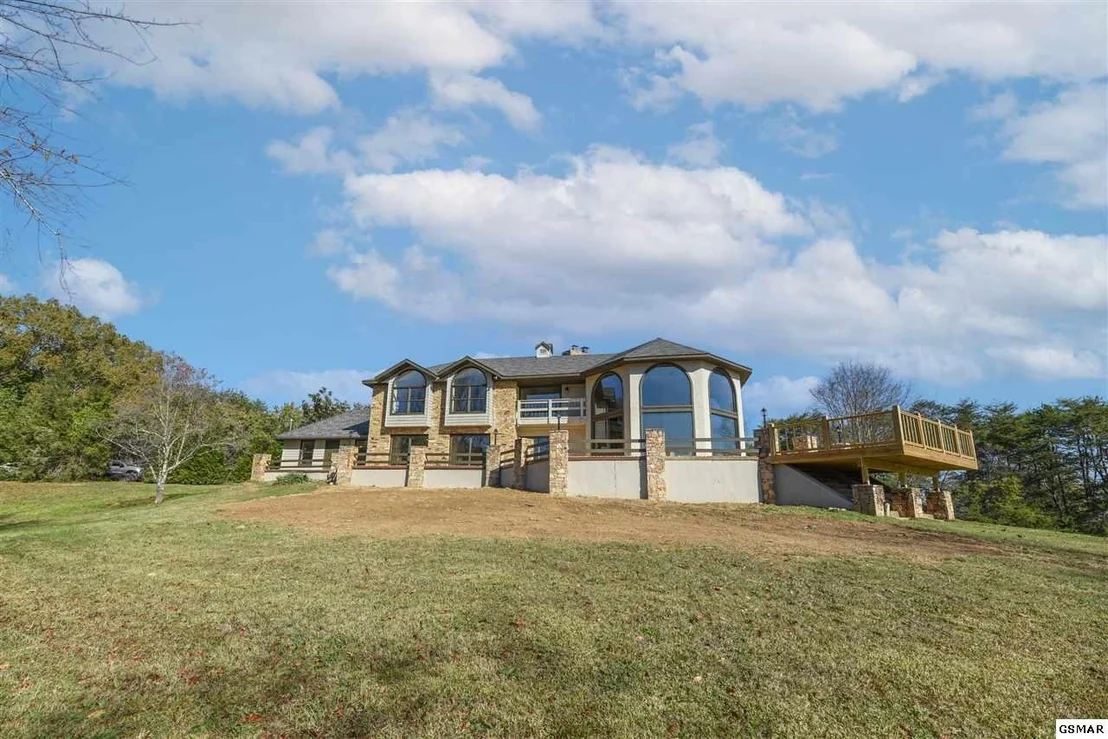 Photo of 1252 Crestview Drive