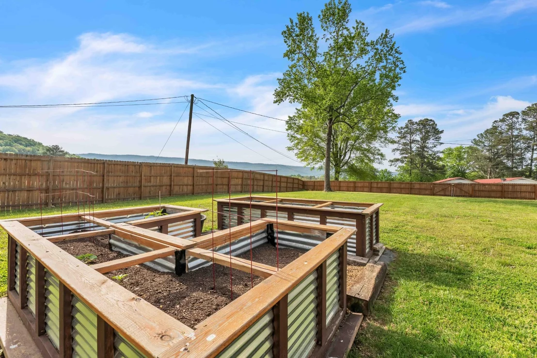 Photo of 425 Hillcrest Circle