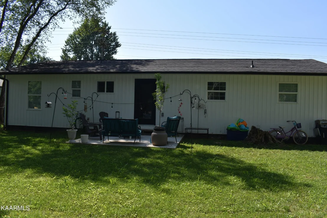 Photo of 441 Defoe Circle