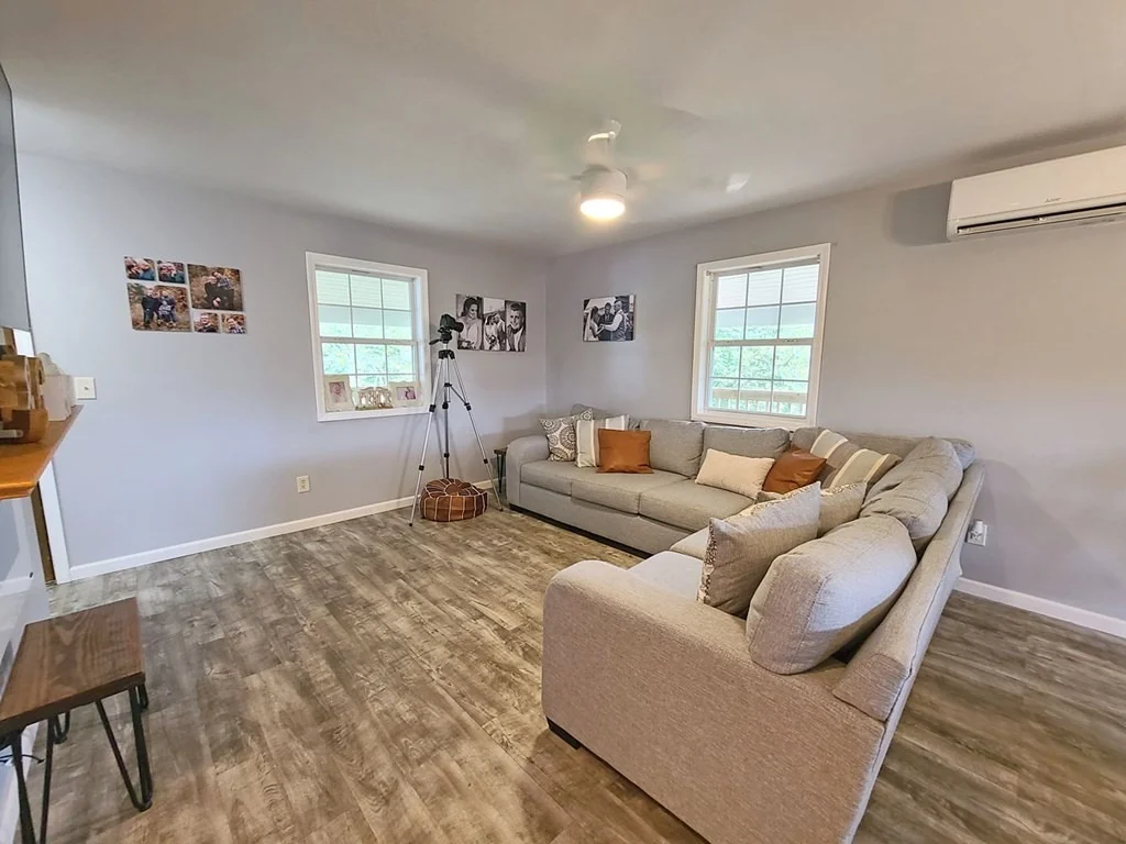 Photo of 669 Red Bud Lane