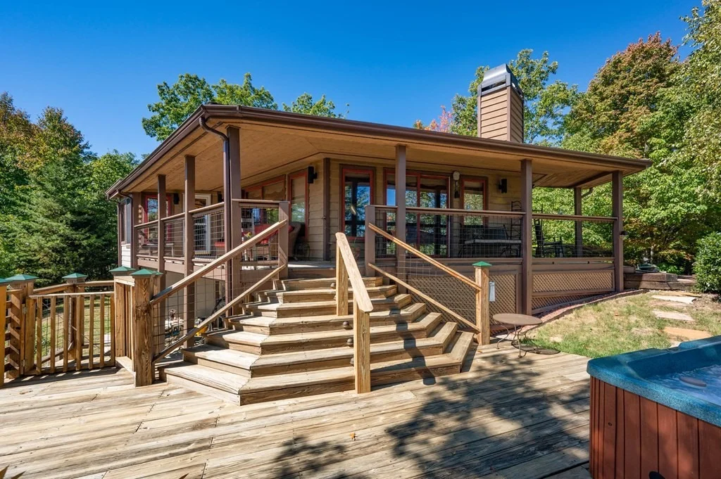 Photo of 2910 Mockingbird Way