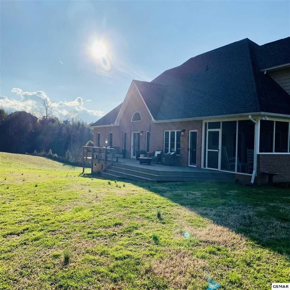 Photo of 1469 Robert Ridge